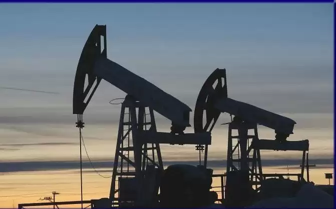 النفط السعودي في خطر .. دولة تكتشف مخزونا ضخما من النفط قد تغطي كل احتياجات العالم