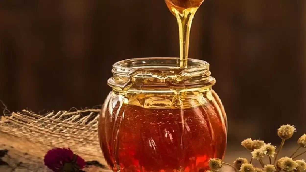 عسل النحل .. أفضل وأكثر فاعلية من المضادات الحيوية لعلاج هذه الأمراض ! 