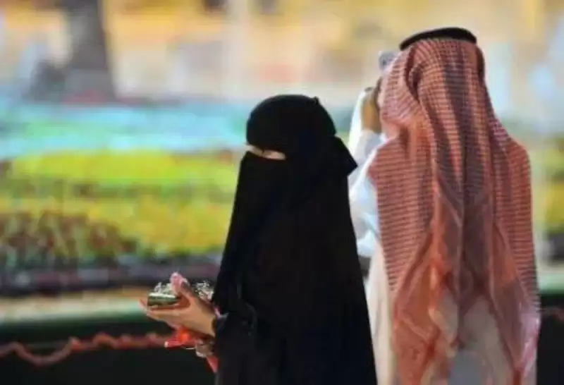 امرأة سعودية تكشف عن اغرب رسالة تركها زوج بعد قرابة 50عام زواج والذي جعلتها تنهار