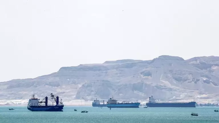 جماعة الحوثي تعلن مجدداً منع عبور السفن من المحيط الهندي نحو طريق الرجاء الصالح