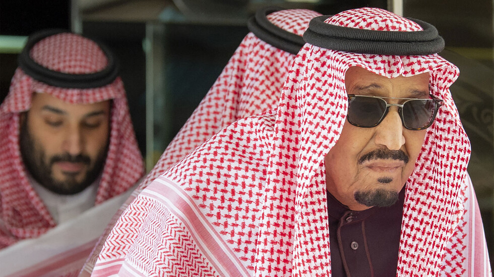 السعودية .. الملك سلمان يتنازل عن الحكم وولي العهد الأمير محمد بن سلمان يصبح ملكا للمملكة بشكل رسمي
